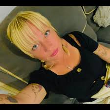 Hi everyone! I am aware that my watercolours are pretty cheap, but is it  normal for them to crumble off the paper once they're dry? Also, when I go  over but with