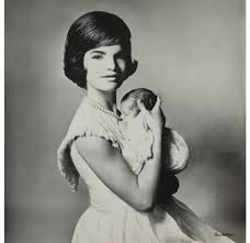 Rudolf nureyev as hamlet, choreographed by robert helpmann, with lynn seymour ballet dancer rudolf nureyev with muppets kermit the frog (left) and miss piggy, at atv studios in boreham. Avedon Richard Rudolph Nureyev 1961 Mutualart