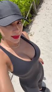 Sandra Cuevas's Video