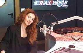 Her gün evlerde, iş yerlerinde ve araçlarda durmaksızın çalan kral fm, doğuş holding bünyesinde hizmet veren doğuş yayın. Kral Fm Ve Kral Pop Radyo Programcilari Kral Muzik
