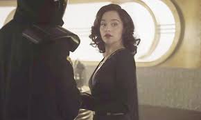 She has also stared in terminator genisys, me before you, voice from the stone, solo: Who Is Emilia Clarke S Qi Ra In Solo A Star Wars Story
