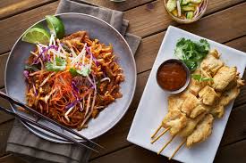 In order to help you navigate your way to a healthy thai meal, we analyzed the nutrition of commonly ordered dishes. How To Order At A Thai Restaurant The Leaf Nutrisystem Blog