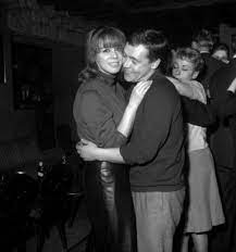 French singer, best known for his participation on behalf of monaco in the eurovision song contests of 1960 and 1962. Francois Deguelt Sur Quelques Elements De Son Parcours Sur Quelques Chansons Amitie Harmonie