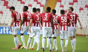 Kasımpaşa ile oynadığı son beş süper lig maçının üçünü kazanan sivasspor (1b 1m), daha önceki 13 karşılaşmanın toplamında aynı sayıda. C1wutgzz83qx4m