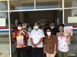 Awalnya sebelum ke puskesmas batu 10, rinto memeriksakan kesehatan ke klinik ibu mas sebagai klinik tempat bpjs kesehatan dia berobat, kamis (22/7/2021). Oicnb2n5oxpugm