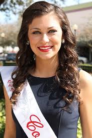 Emily Benoit's Instagram, Twitter & Facebook