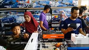 Bandar bukit puchong has everything you need like supermarkets, sports complex, shops and especially food. Drc Toys Shop Sale Day Youtube