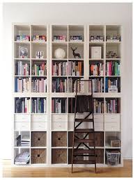 Estanteria Kallax 7 Productos De Ikea Imprescindibles Para Organizar Tu Casa Hogarhabitissimo Estanteria Kallax Bibliotecas Caseras Biblioteca Y Escritorio