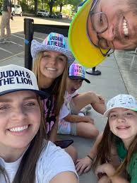 The Gunn Show Final 6 Discussion