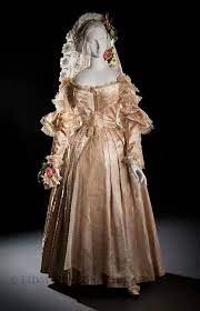 Wedding Gown England 1838 Historical Dresses Historical Wedding Dresses Vintage Gowns