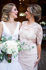 Sur cette page, vous découvrez plusieurs de ces vêtements ! 75 Robes De Ceremonie Pour Femme De 50 Ans Tendances Pour 2020
