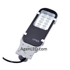 Untuk penempatannya, lampu led tube cocok untuk digunakan pada ruangan yang luas dan memiliki plafon yang tinggi. Jual Lampu Jalan 12w Pju Led 12 W Watt Sorot Outdoor Penerangan Steet Light Kota Surabaya Blue Cable Tokopedia