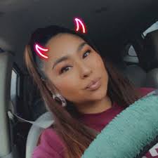 Dani Rae (@dani.raeh)