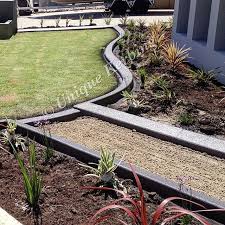 Our Plain Grey Glazed Kerbing Continuous Concrete Garden Edging Neatly Borders These Lawn And Garden Are Concrete Garden Edging Concrete Garden Garden Edging