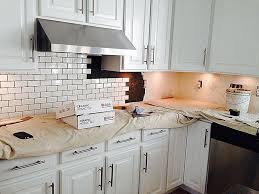 Subway Tile Kitchen Backsplash How To Withheart Subway Tile Backsplash Kitchen Subway Tile Kitchen Kitchen Tiles Backsplash