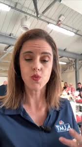 Olympic wrestler and former MMA fighter Ben Askren is auctioning off his  autographed Olympic singlet to help pay for mounting medical expenses  following his double lung transplant., Askren made just ...