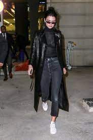 Kendall Jenner Steps Outside On Looklive Kendall Style Kendall Jenner Street Style Celebrity Street Style
