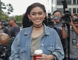 Listen to thalita latief in full in the spotify app. Thalita Latief Tak Merayakan Pergantian Tahun Bersama Suami Tabloidbintang Com