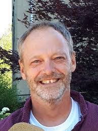 Linda Hauser's Instagram, Twitter & Facebook