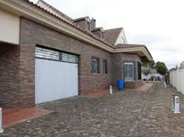 No necesitas descargar una aplicación de autobús individual o una aplicación de tren, moovit es tu aplicación de transporte todo en uno, que te ayuda. Chalet En Venta En Valverde Ciudad Real Trovit
