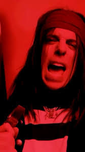 Eve Riddle's Instagram, Twitter & Facebook