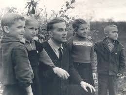 Картинки по запросу картинка  фото сухомлинського