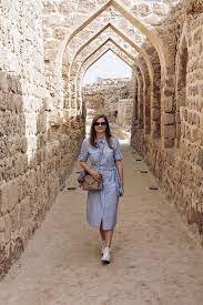 Informationen rund um bahrain (frauen) aus der saison 2016/2017. What To Wear In Dubai Abu Dhabi Oman Bahrain Daisiesandglitter