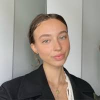 600+ "Strzalka" profiles