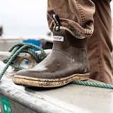 Fishing Boots & Deck Shoes for Men & Women | XTRATUF