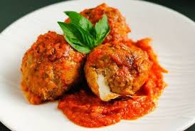 Ces Boulettes De Viande A L Italienne Farcies De Fromage Mozzarella Sont Tres Faciles A Faire Et Absolum Italian Recipes Vegan Dinner Recipes Vegan Main Dishes