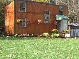 Tiny House Build From Aug 2012 To Aug 2013 I Did This All By Myself While Working Part Time This Tiny House Building A Tiny House Tiny House Diy Tiny House