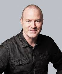 Pat Rowe's Instagram, Twitter & Facebook