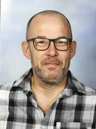 Glenna Mason-Hackett & Dale Hackett Mr Hackett and I have spent many years  working overseas. When we settled back in Australia, we went straight to a  small town in central Queensland, called