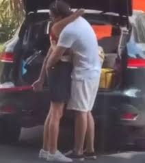 Ünlü çift Aybüke Pusat ve Furkan Andıç aşkı belgelendi - Kucağına atladı