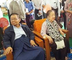 Jendral min aung hlaing menikmati posisi kunci di balik panggung sementara dunia menghujat aung san suu kyi. The State Counselor Keeps Her Former Enemies Close