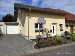 Die in gronau liegende wohnung befindet sich im erdgeschoss eines mehrfamilienhauses. Haus Mieten In Bonn Gronau Immonet