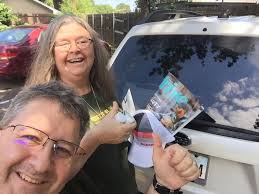 She's at home in the California trees for sure 🤙🏼