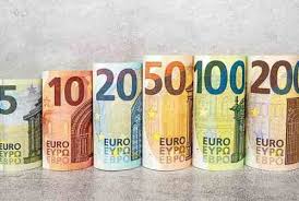 Aparitia tubului detector cu vid (lampa), duce la deschiderea primelor emisiuni radio ce a avut loc spre sfarsitul. Cand A Aparut Euro