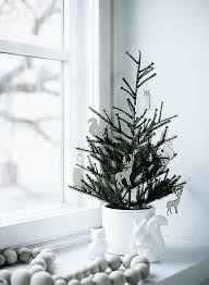 I kept it decorated mostly the same with silver, white and pink ornaments. Small Christmas Tree To Place In Bedroom Holidays Events At Repinned Net