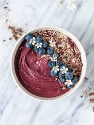The Best Triple Berry Acai Protein Smoothie Bowl With Only 5 Ingredients This Healthy Smoothi In 2020 Acai Bowl Recipe Easy Protein Smoothie Bowl Smoothie Bowl Recipe