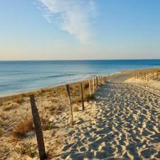 Retrouvez les webcams de la côte sud des landes, de capbreton et de labenne, sur la côte atlantique.pour voir les conditions de surf des meilleurs spots, admirer le coucher de soleil sur l'océan à distance, observer les allées et venues des bateaux à l'entrée du port de capbreton ou voir les arrivages de poissons sur le port de pêche et le marché aux poissons. Les Landes Plage Photo Des Landes Archives Voyages Cartes