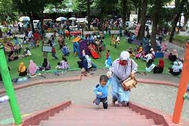 Kukatakan aku mesti sekolah besok pagi. 10 Contoh Karangan Narasi Tentang Pengalaman Liburan Dll Singkat