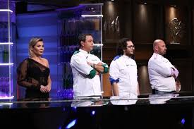 Chefi la cuțite sezonul 9 revine in 2021. Cine CaÈ™tigÄƒ Chefi La CuÅ£ite Final De Sezon Pentru Show Ul Culinar Evenimentul Zilei