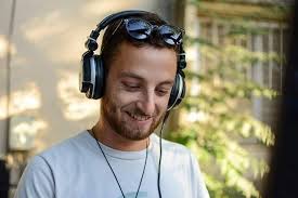 יחפים במכתש