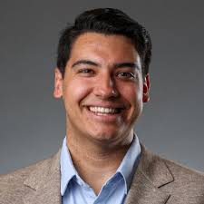 After just three months as an Inside Sales Representative, I want to thank  Lauren Kalinosky for believing in me, and allowing me to join her team as  an Account Manager, Group Sales