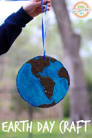 Looking for earth day activities for kids? Fun And Education Earth Day Crafts Your Child Will Love