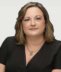 Pam Lusk's Instagram, Twitter & Facebook