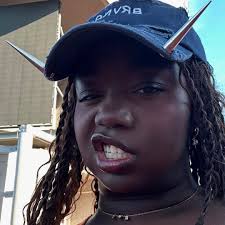 MI(A)MÍ 🍭🍭🍭🍭🍭🍭🍭🍭🍭 @_mimicaruso_ styled by me Thanks to @miami_fest  @lavamusicgroup @warnermusicitaly @nssedicola @pwcmilano @simoncracker  @brvno.official @cattivissimasilvia @melita.deconstructurier @akramarchiveee