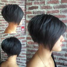 Die Modernen Bob Frisuren Mit A Linie Hinten Kurz Vorne Lang Bob Frisur Bob Frisur Kurzer Nacken Haarfarben