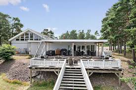 Letar du efter en naturskön camping på en ö? Ferienanlage Okno Monsteras Ssd04679